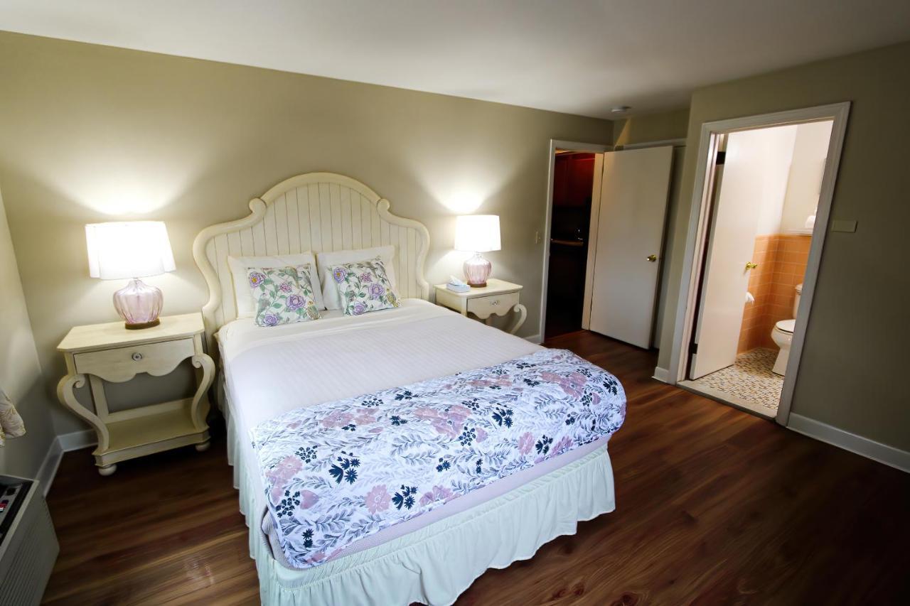 Colonial Inn 시콩크 외부 사진